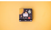 Laden Sie das Bild in den Galerie-Viewer, Londji, Puzzle, Discover the Planets, Planetenpuzzle im Taschenformat